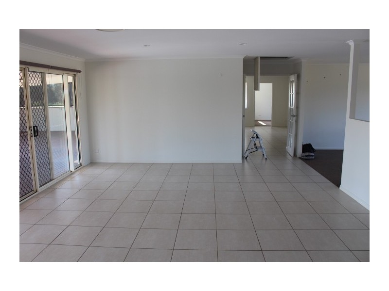 71 Hideaway Drive, Gin Gin QLD 4671