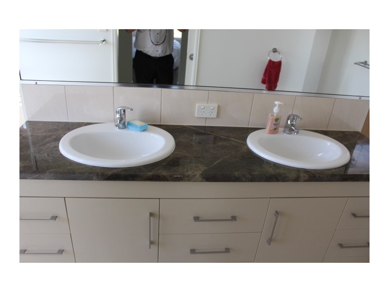 71 Hideaway Drive, Gin Gin QLD 4671