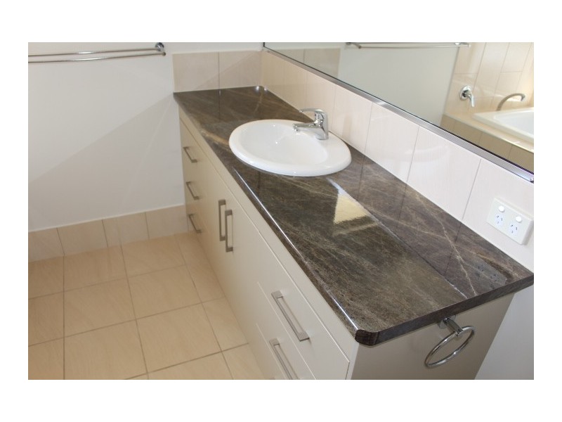 71 Hideaway Drive, Gin Gin QLD 4671