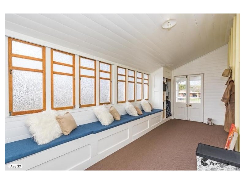 48 Elliott St, Gin Gin QLD 4671