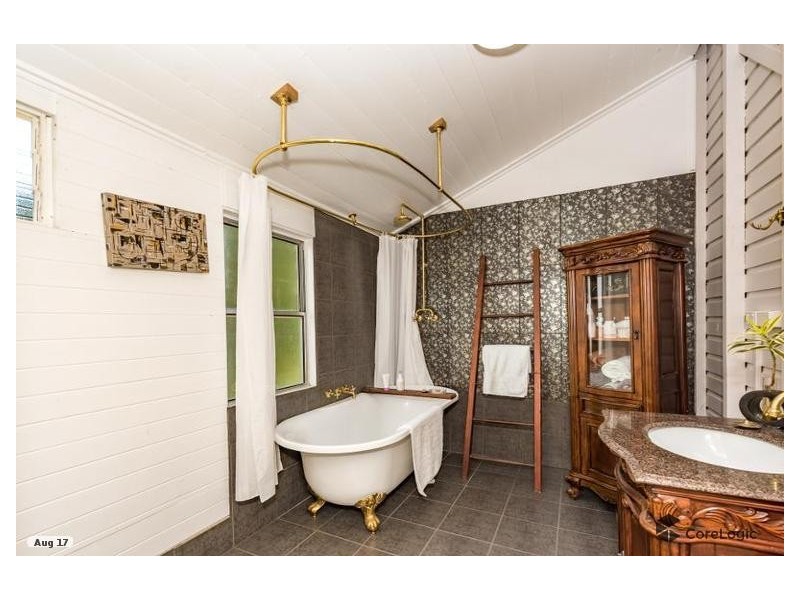 48 Elliott St, Gin Gin QLD 4671