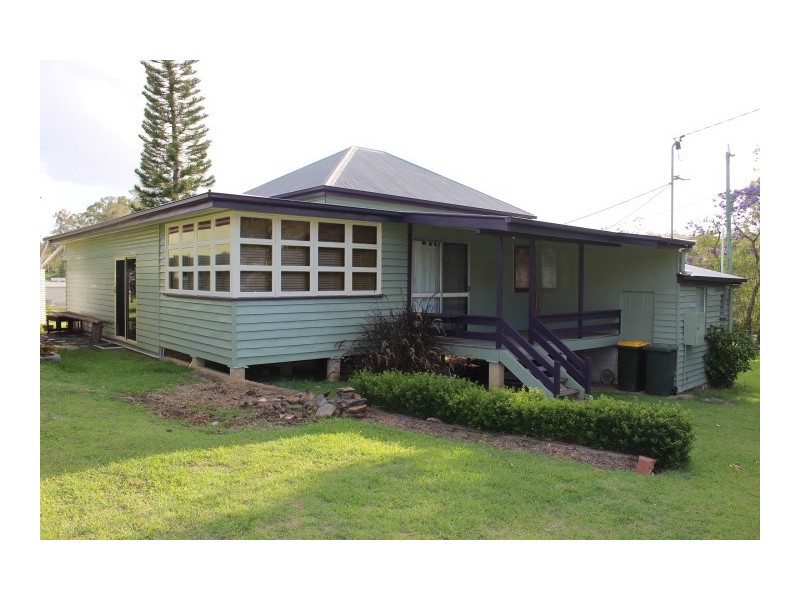 4 Ballantyne Boulevard, Gin Gin QLD 4671