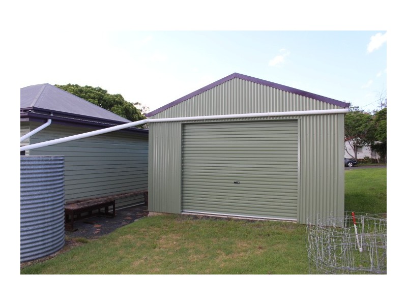 4 Ballantyne Boulevard, Gin Gin QLD 4671