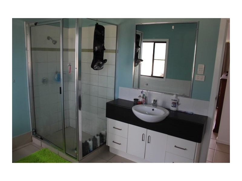 136 Rocky Creek Rd, Mount Perry QLD 4671