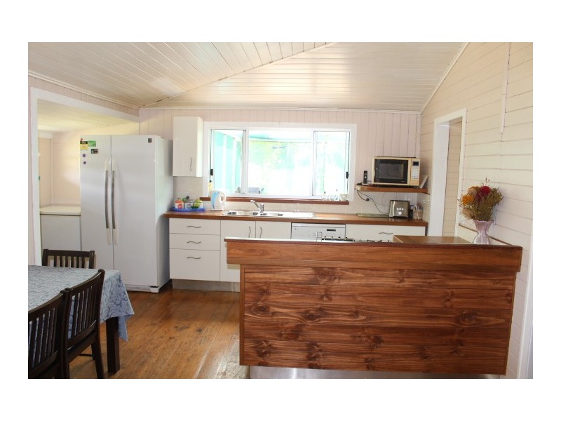 31 Purkis Corner Rd, Gin Gin QLD 4671