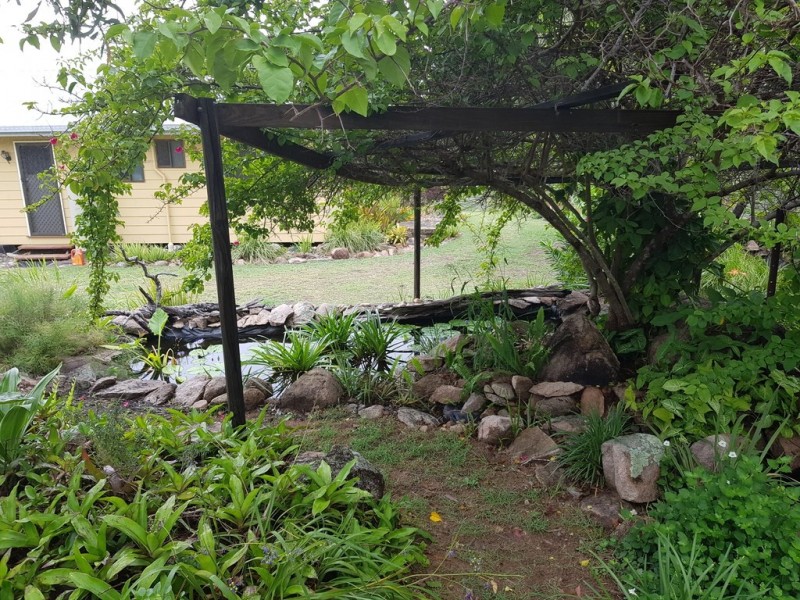 177 Duckpond Rd, Gin Gin QLD 4671