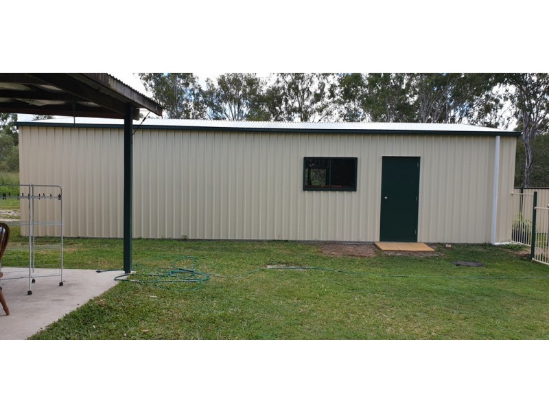 3 Russell St, Mount Perry QLD 4671