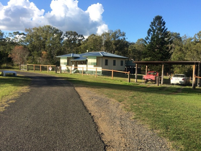 3 Russell St, Mount Perry QLD 4671