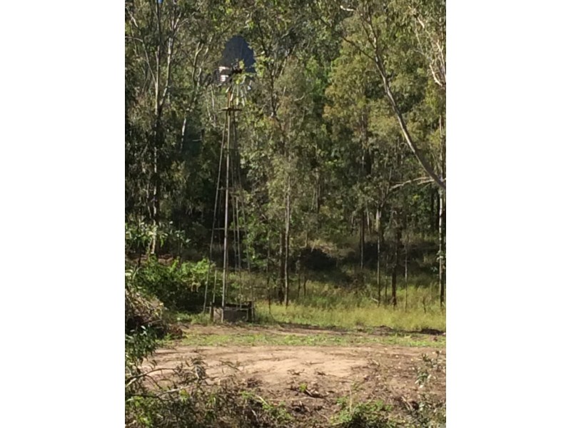 3 Russell St, Mount Perry QLD 4671