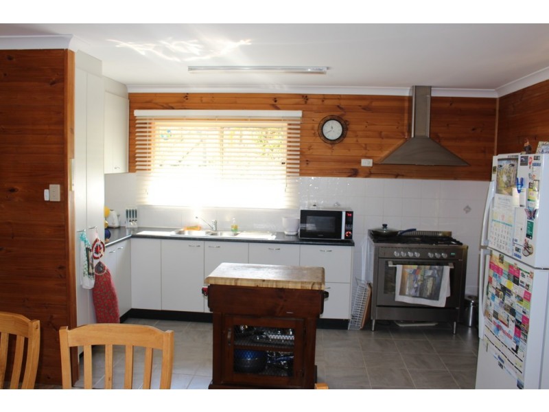 1516 Tableland Road, Gin Gin QLD 4671