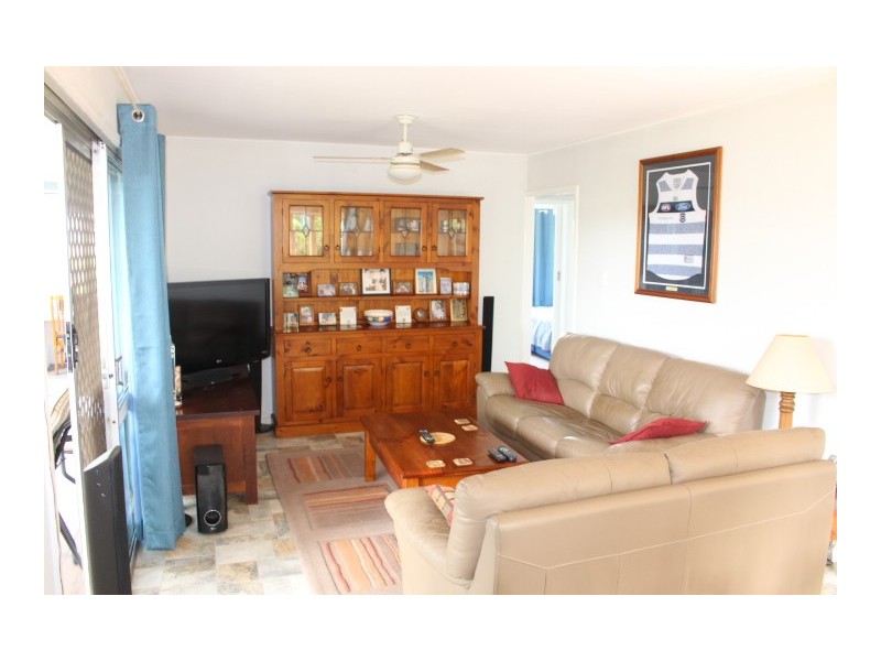 11 Walla St, Wallaville QLD 4671