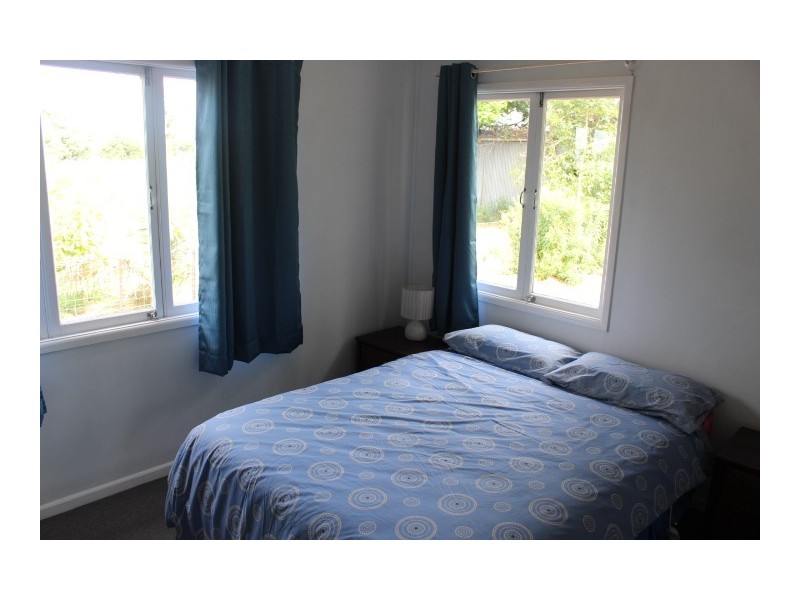 11 Walla St, Wallaville QLD 4671