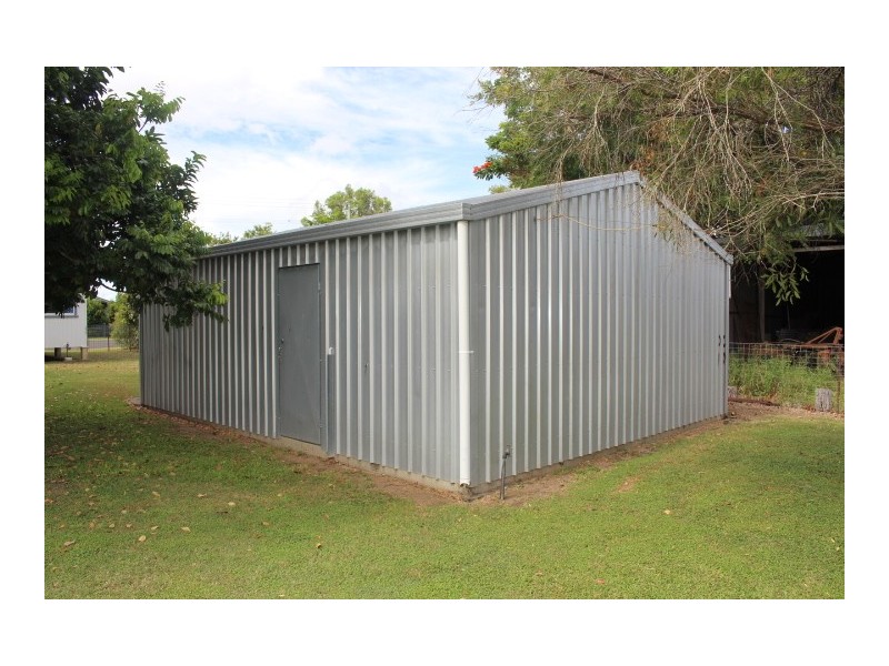 11 Walla St, Wallaville QLD 4671