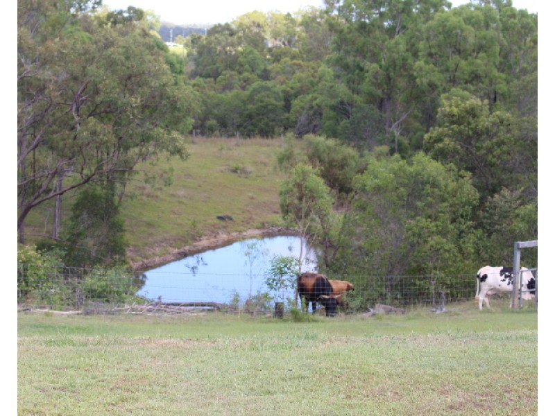 60 Kirkwood Rd, Gin Gin QLD 4671