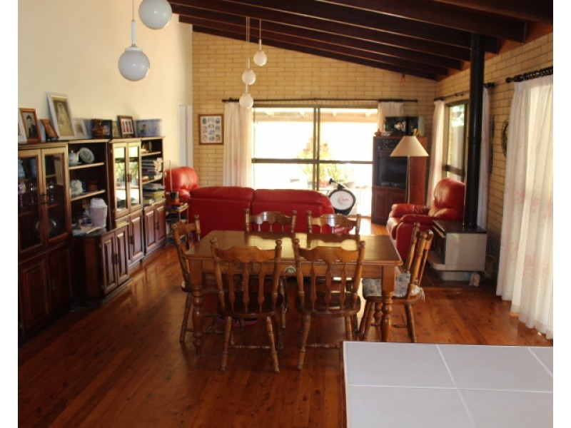 38 Morris Terrace, Gin Gin QLD 4671