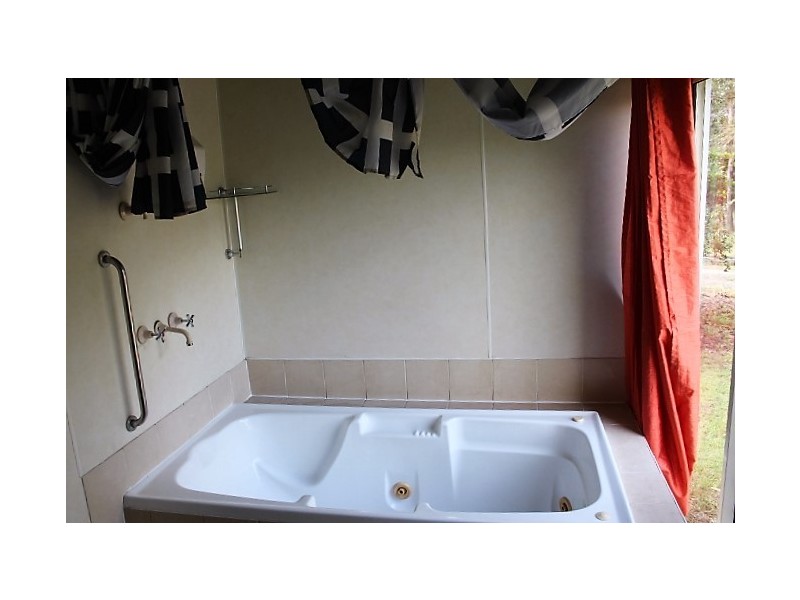 101 Rieck Street, Gin Gin QLD 4671