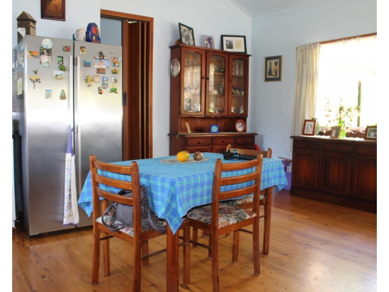 166 Hills Rd, Gin Gin QLD 4671