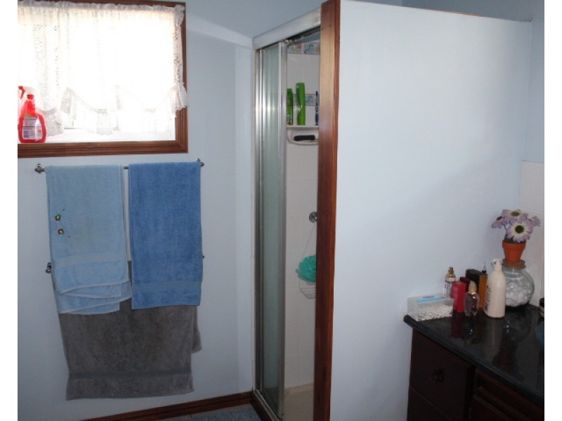 166 Hills Rd, Gin Gin QLD 4671