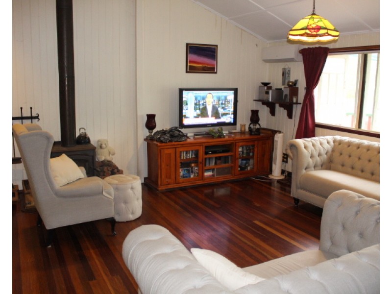 189 Thiels Rd, Gin Gin QLD 4671