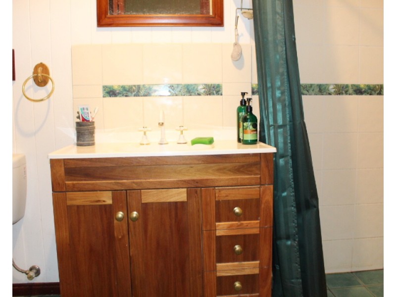 189 Thiels Rd, Gin Gin QLD 4671