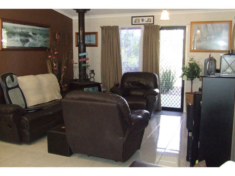 72 Alcharinjah Dr, Gin Gin QLD 4671