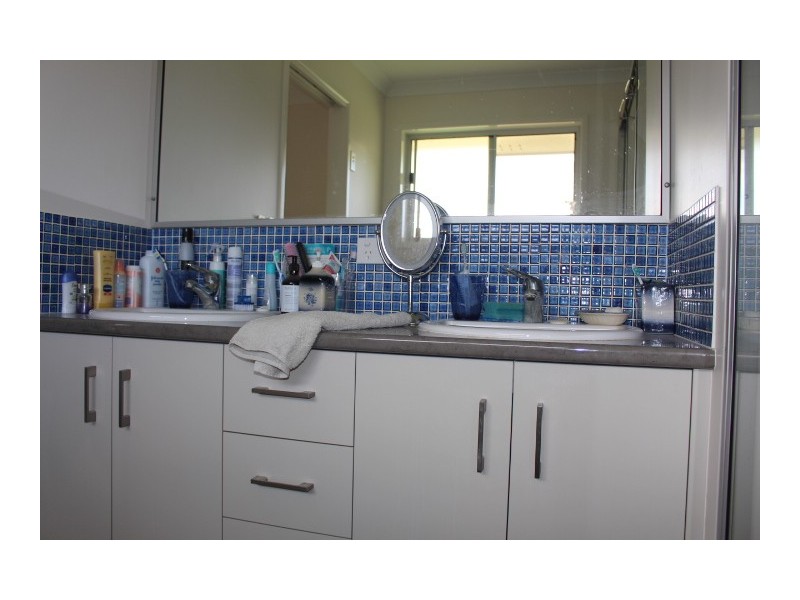 10 Gears Road, Bungadoo QLD 4671