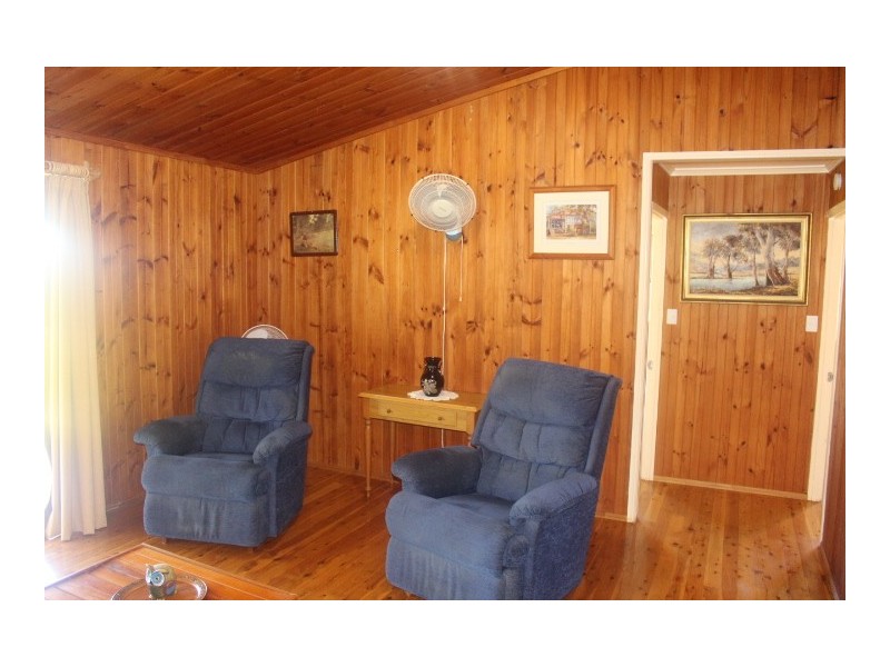 63 Elzeards Way, Gin Gin QLD 4671