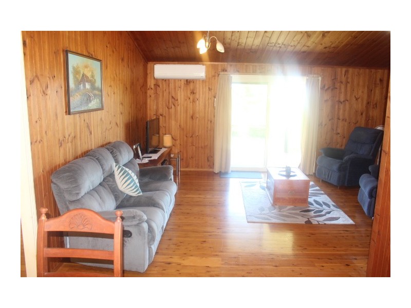 63 Elzeards Way, Gin Gin QLD 4671