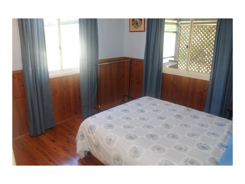 63 Elzeards Way, Gin Gin QLD 4671