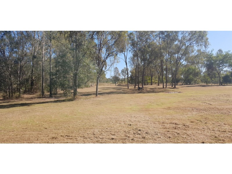 207 Delaneys Rd, Gin Gin QLD 4671