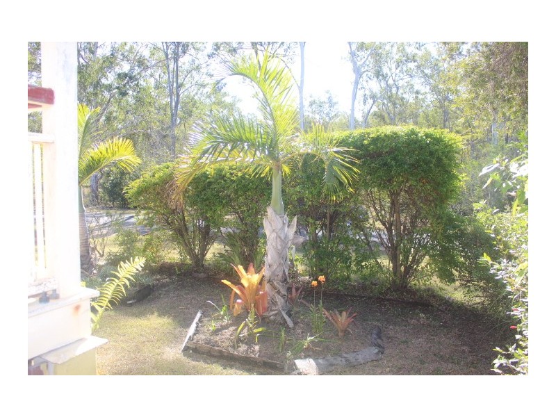 25 Innes St, Gin Gin QLD 4671