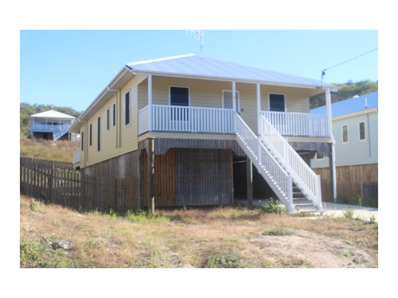 33 Hunter St, Mount Perry QLD 4671