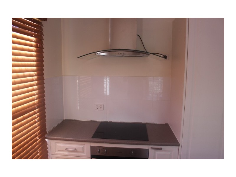 33 Hunter St, Mount Perry QLD 4671