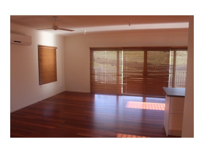 33 Hunter St, Mount Perry QLD 4671