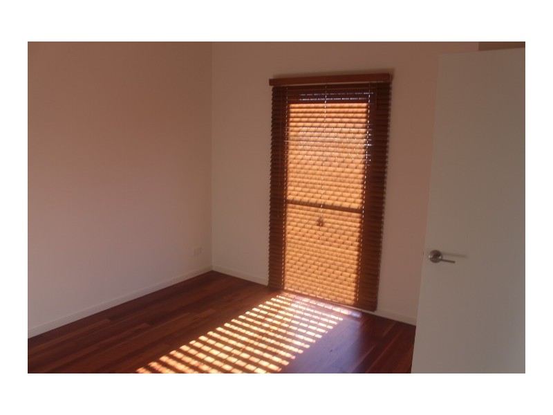 33 Hunter St, Mount Perry QLD 4671