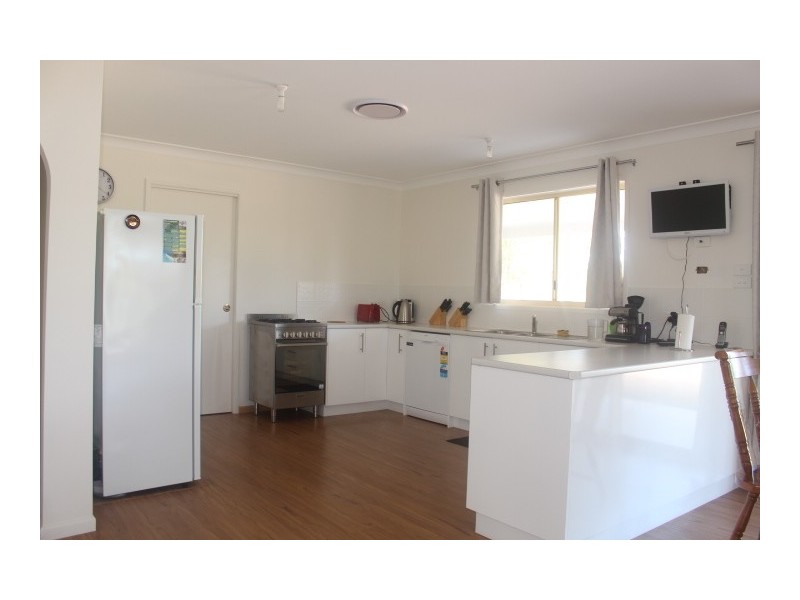 458 Tableland Rd, Gin Gin QLD 4671