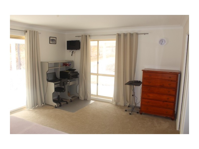 458 Tableland Rd, Gin Gin QLD 4671