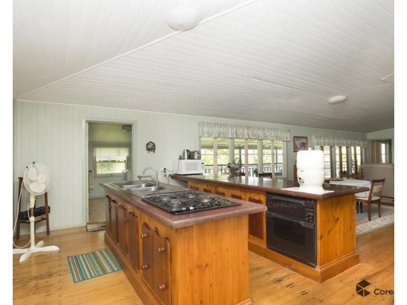 1657 Wallaville Goondoon Rd, Wallaville QLD 4671
