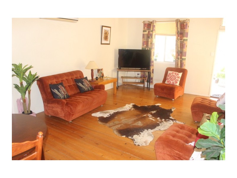 34030 Bruce Hwy, Gin Gin QLD 4671