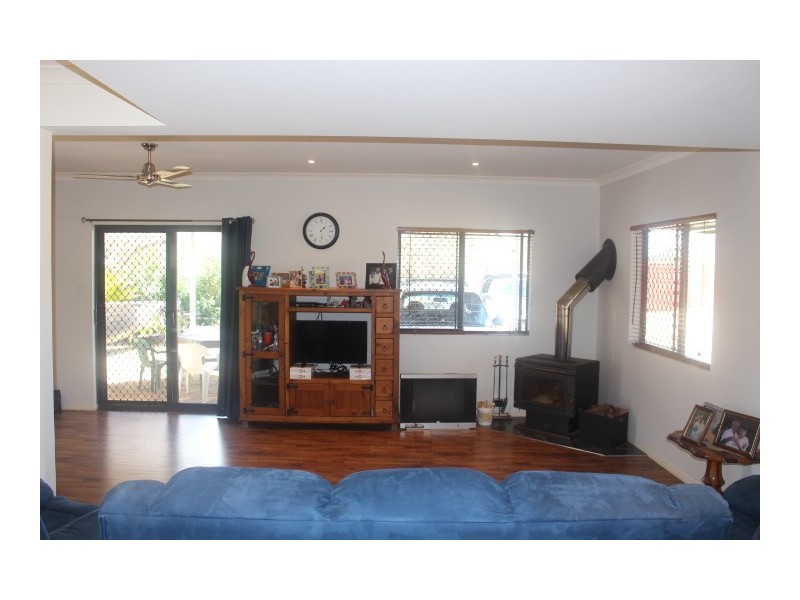 54 Halford Drive, Gin Gin QLD 4671