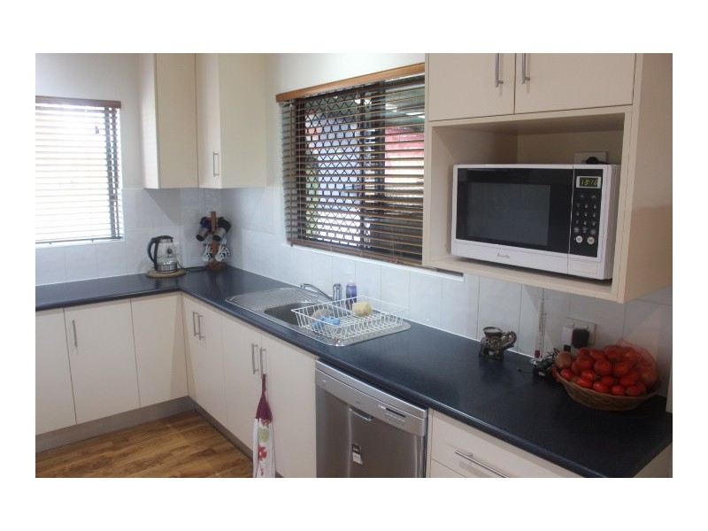 54 Halford Drive, Gin Gin QLD 4671