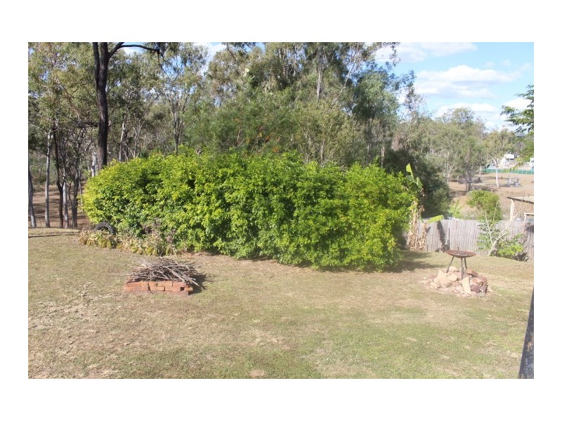 10 Elliott St, Gin Gin QLD 4671