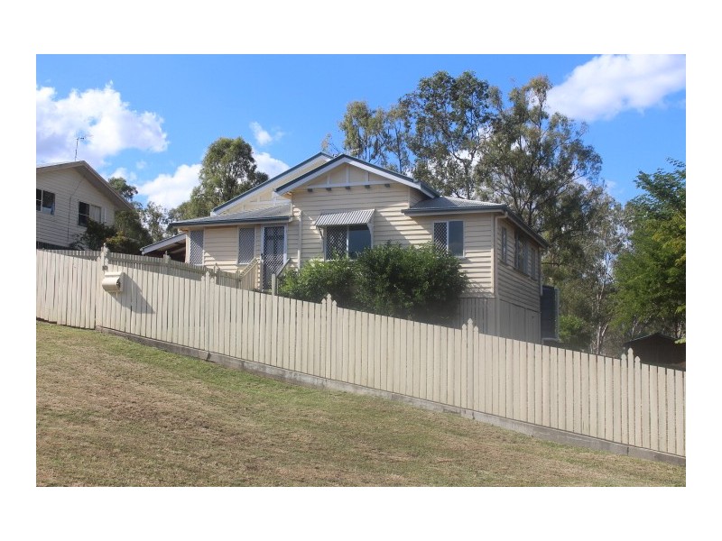 10 Elliott St, Gin Gin QLD 4671