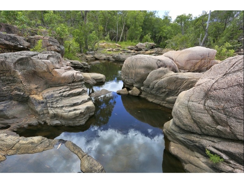 467 Horsecamp Rd, Gin Gin QLD 4671