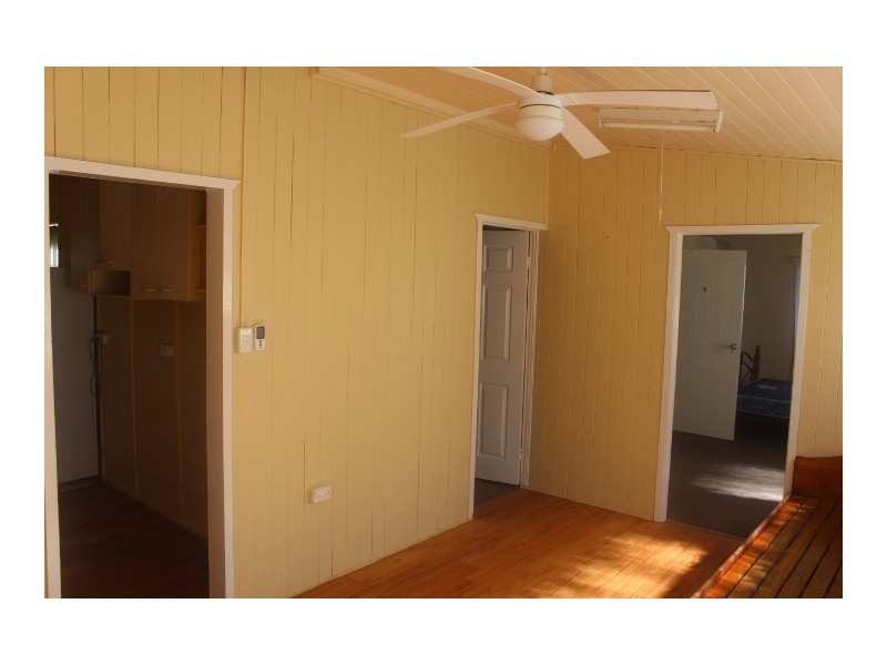 20 Mill St, Wallaville QLD 4671