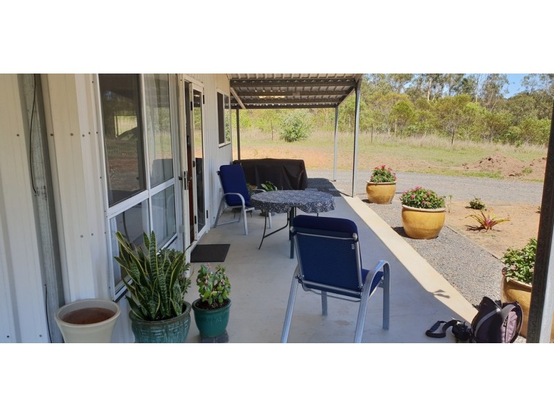 148 Runges Rd, Damascus QLD 4671