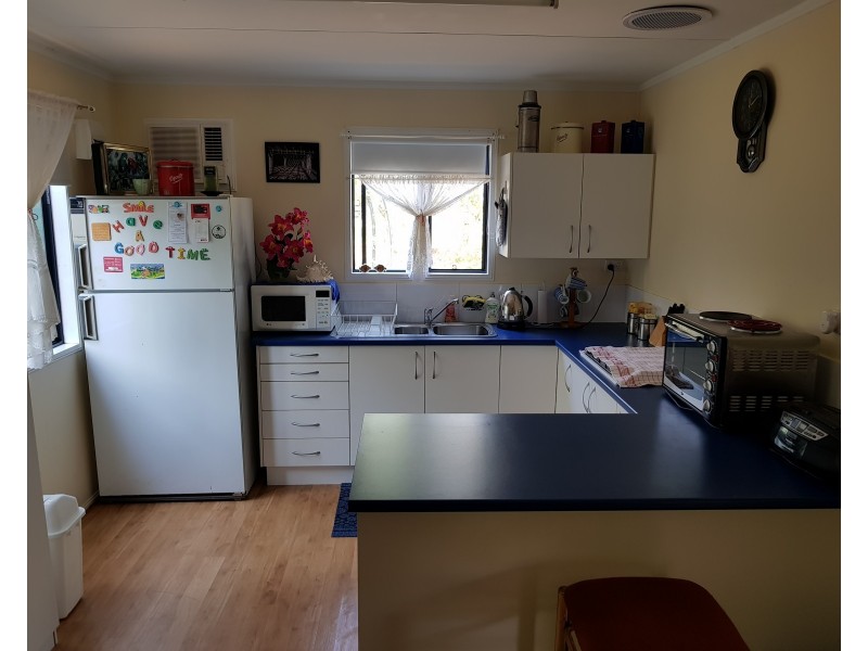 218 St Kilda Rd, Gin Gin QLD 4671