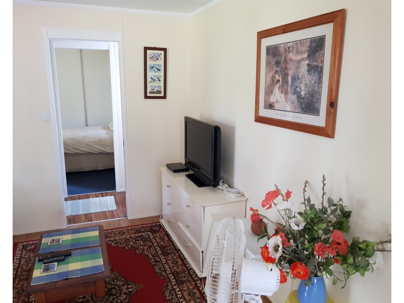 218 St Kilda Rd, Gin Gin QLD 4671