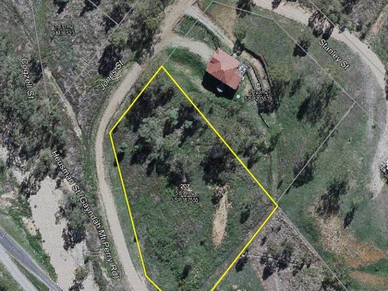 207 Heusman Street, Mount Perry QLD 4671