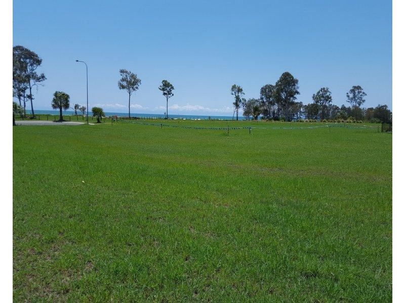 75 Barramundi Drive, Burrum Heads QLD 4659